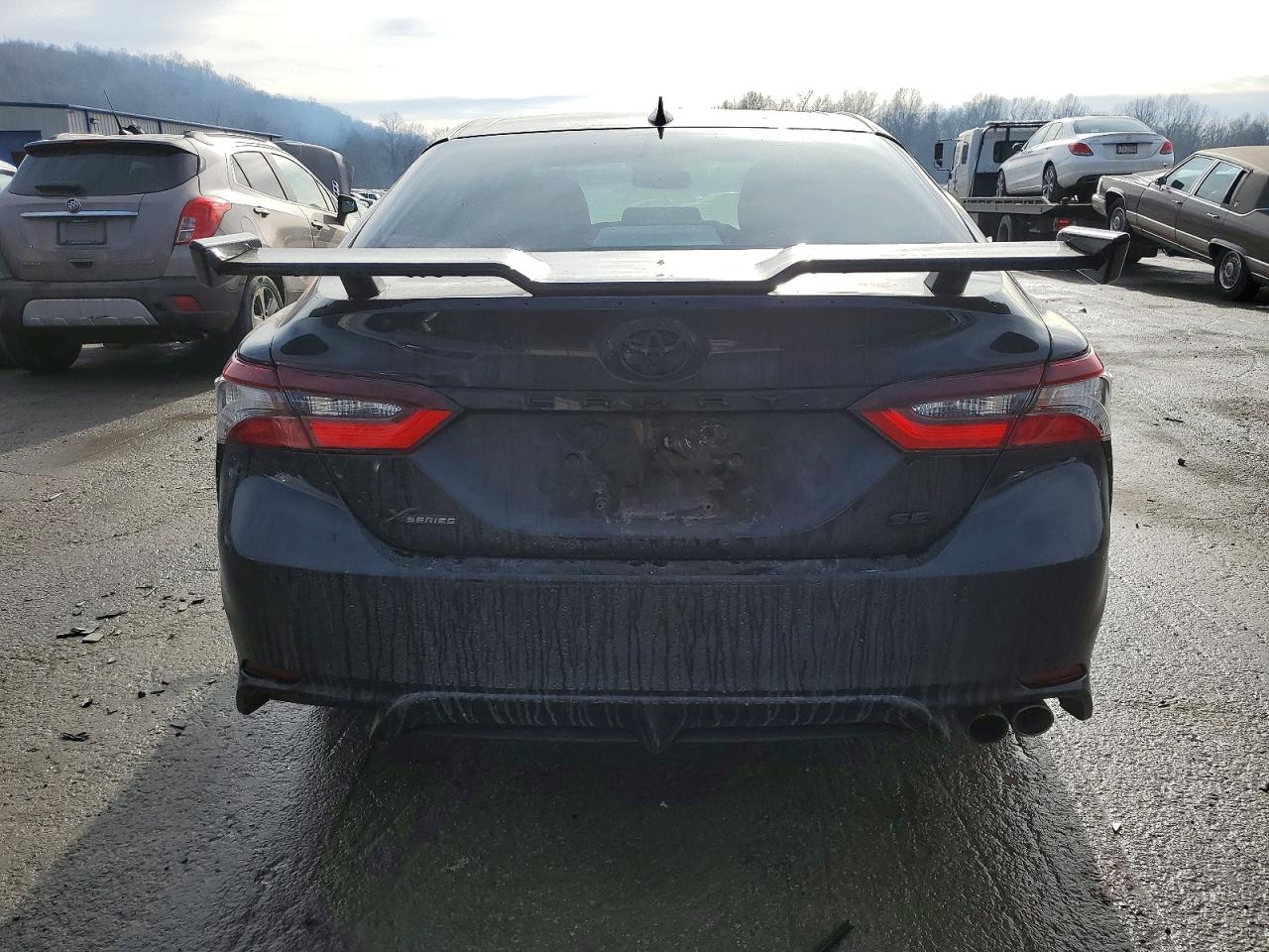 2022 TOYOTA CAMRY SE photo 6