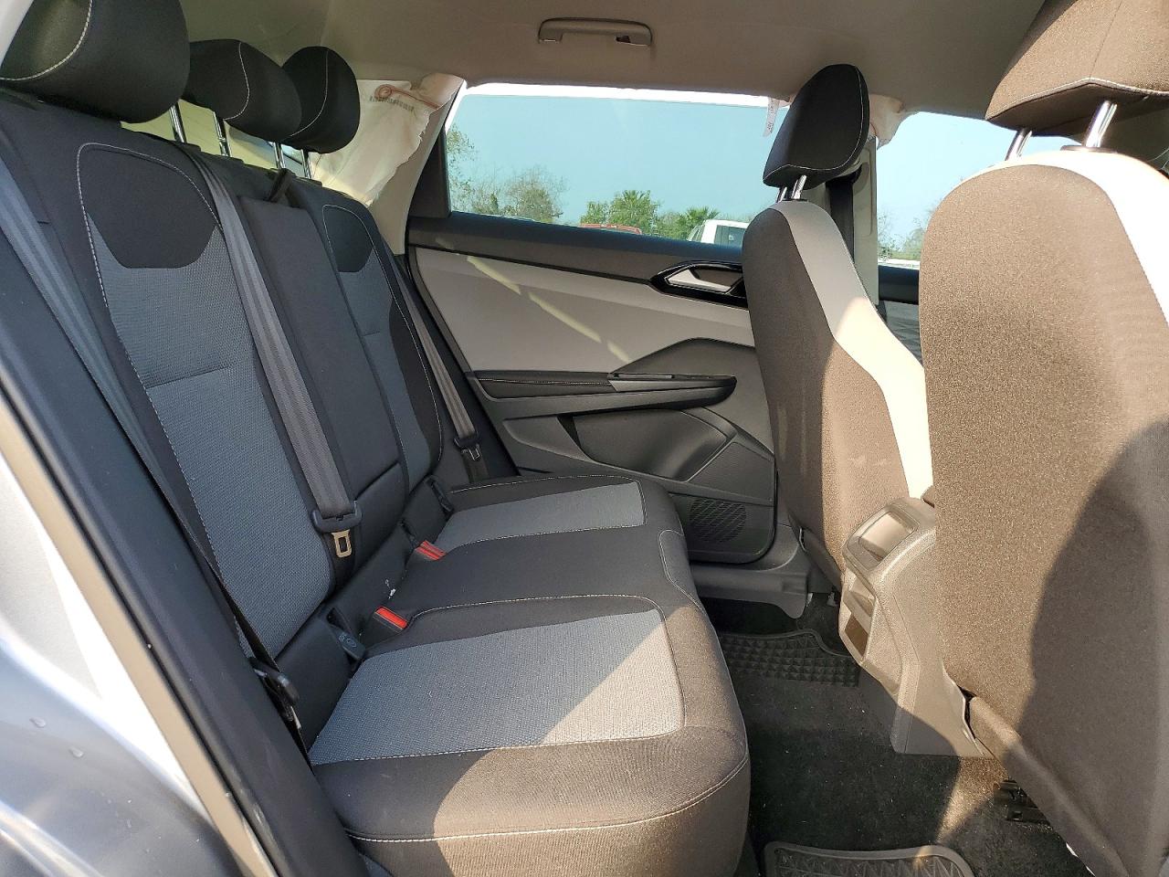 2024 VOLKSWAGEN TAOS S photo 10