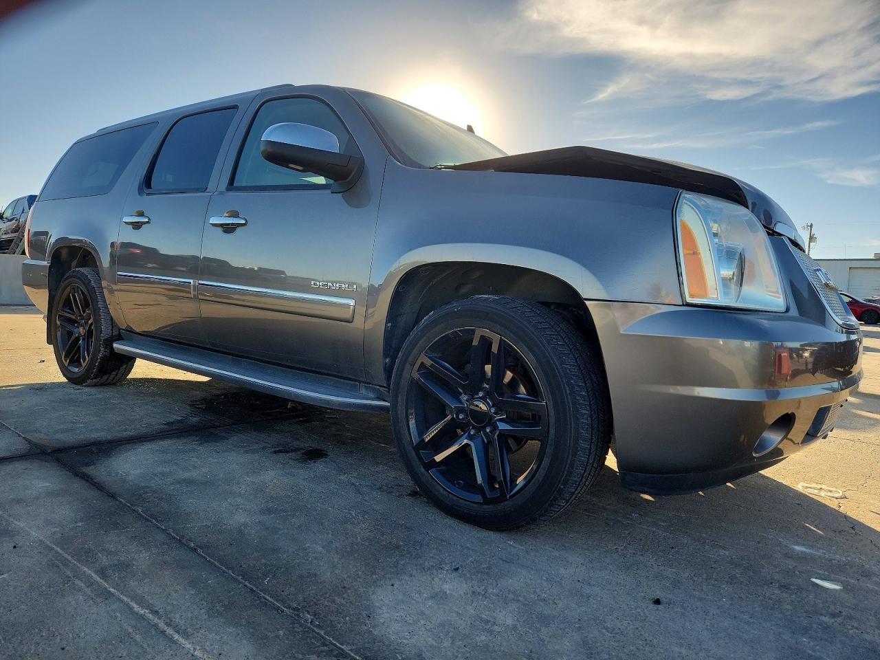 2012 GMC YUKON XL DENALI photo 7
