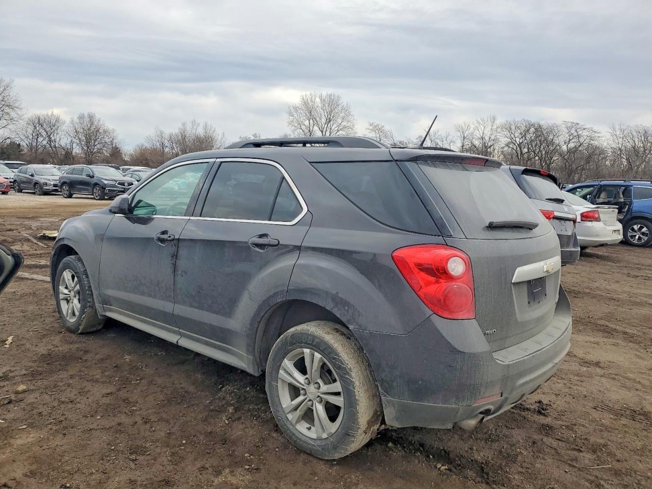 2013 CHEVROLET EQUINOX LT photo 2