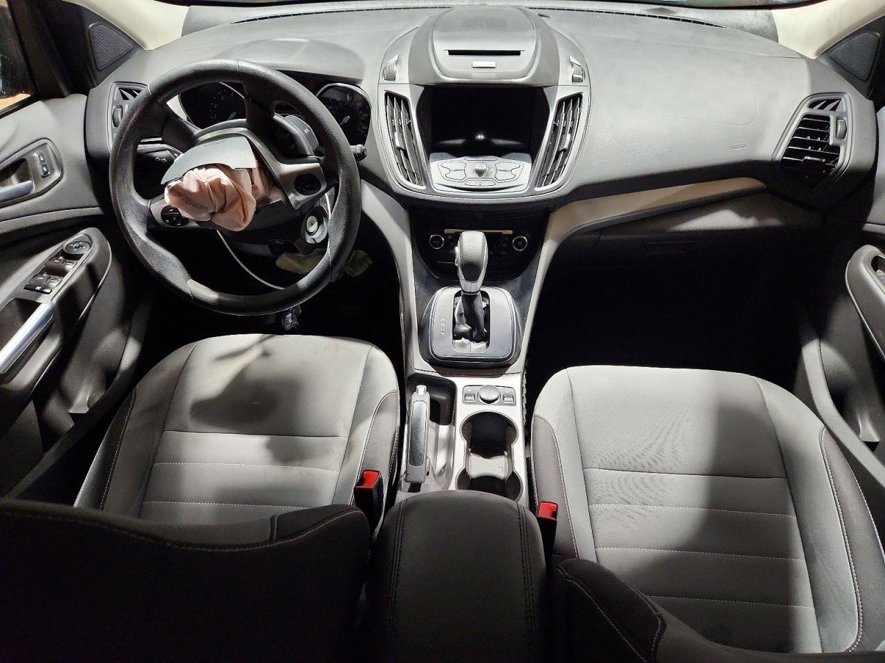 2016 FORD ESCAPE SE photo 8