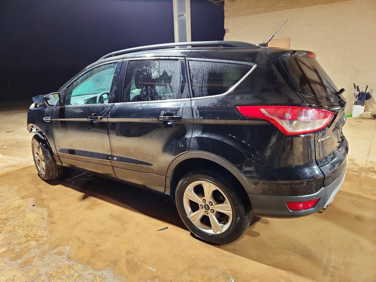 2016 FORD ESCAPE SE photo 2