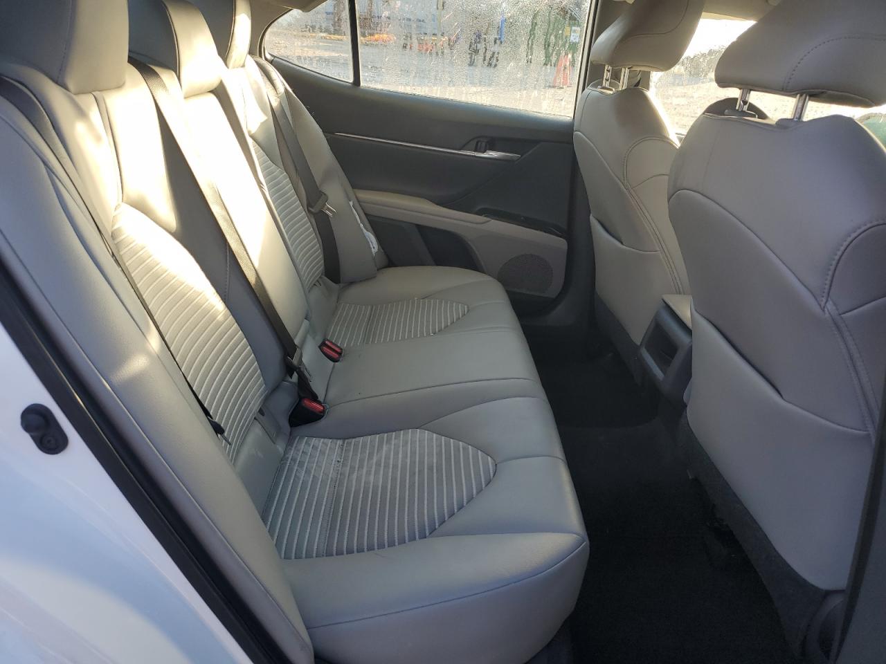 2020 TOYOTA CAMRY SE photo 10