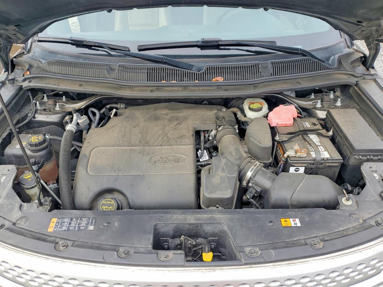2015 FORD EXPLORER XLT photo 11