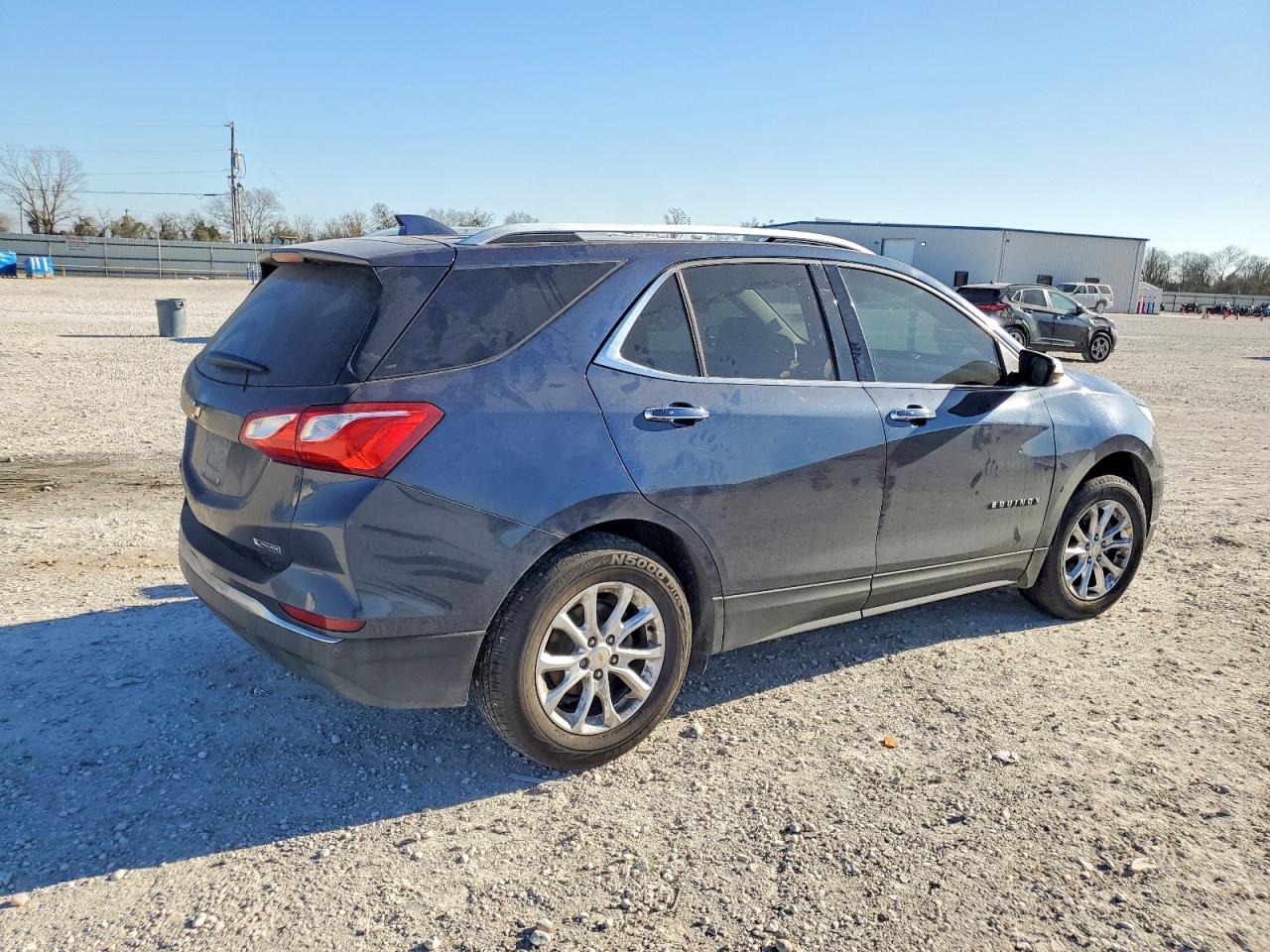 2018 CHEVROLET EQUINOX PREMIER photo 3