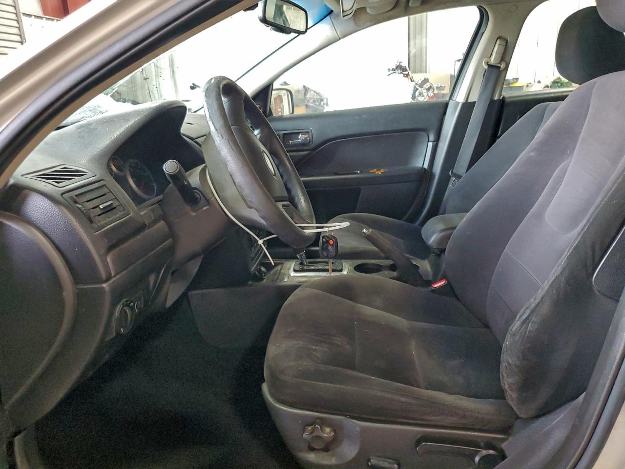 2009 FORD FUSION SE photo 7