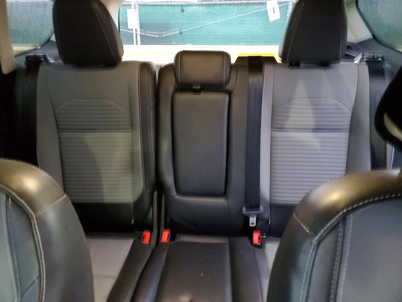 2018 FORD ESCAPE SE photo 10