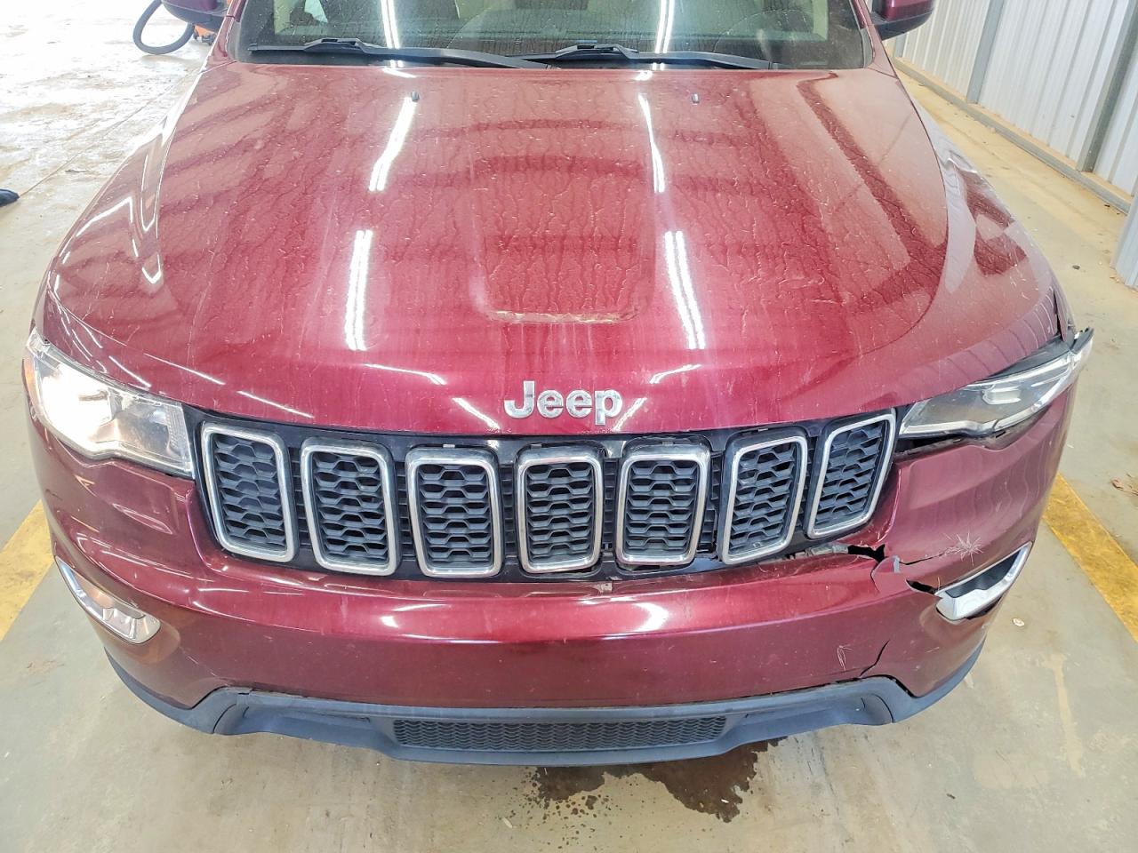 2018 JEEP GRAND CHEROKEE LAREDO photo 12