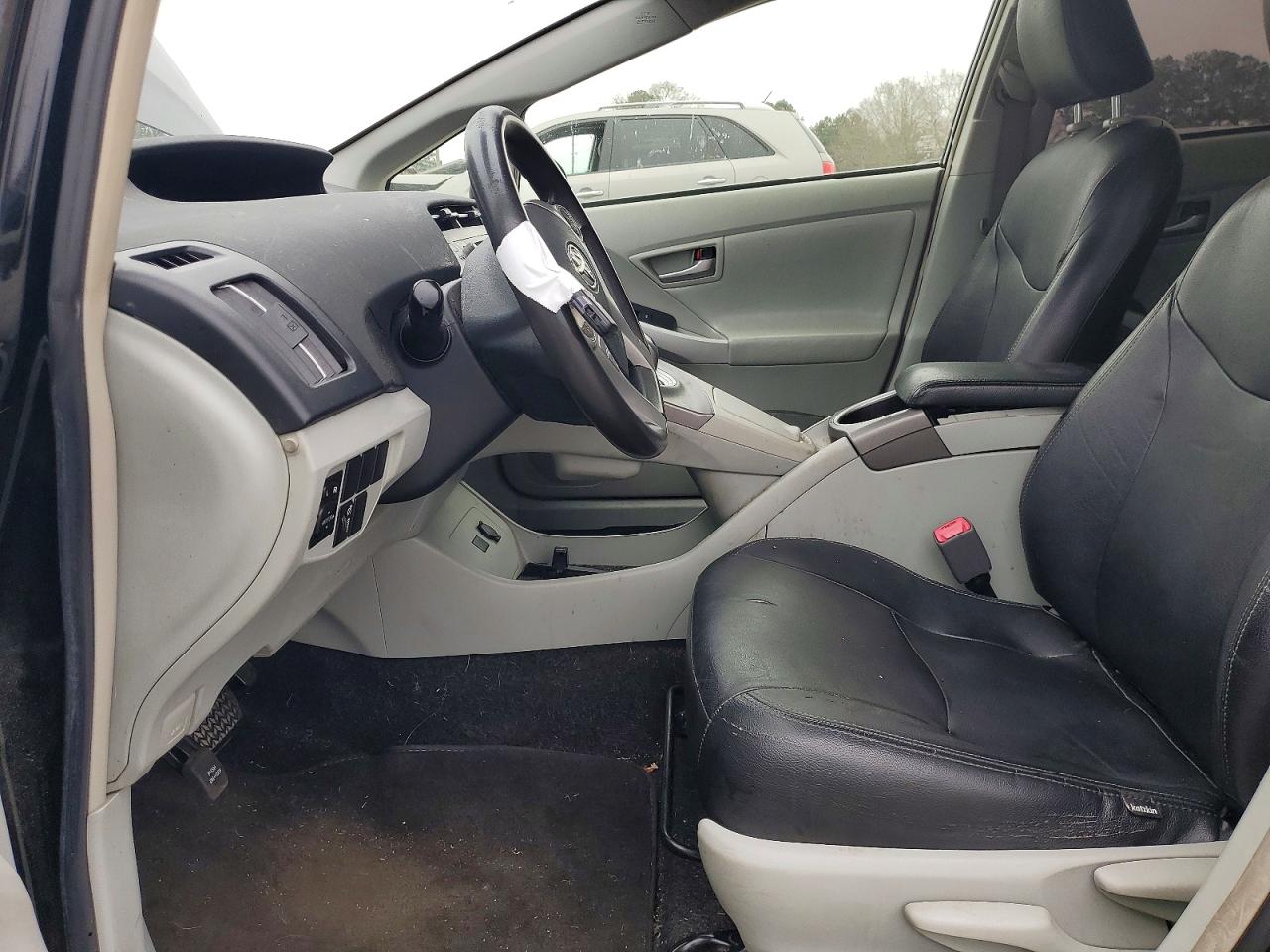 2012 TOYOTA PRIUS photo 7