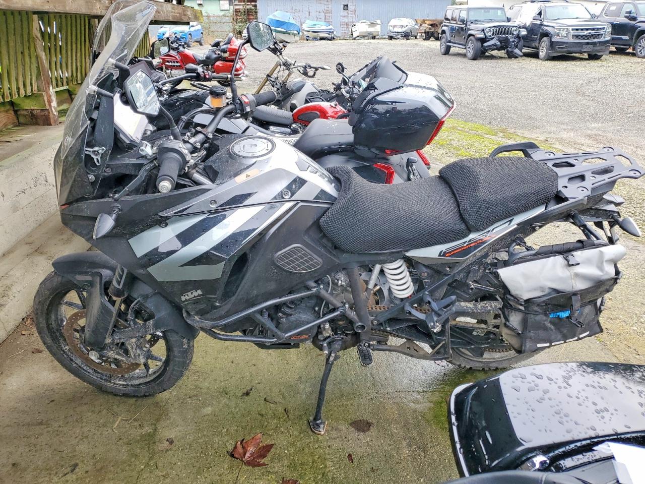 2019 KTM 1290 SUPER ADVENTURE S photo 3