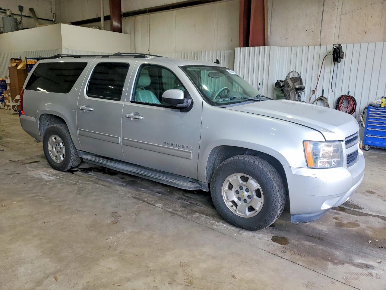2012 CHEVROLET SUBURBAN C1500 LT photo 4