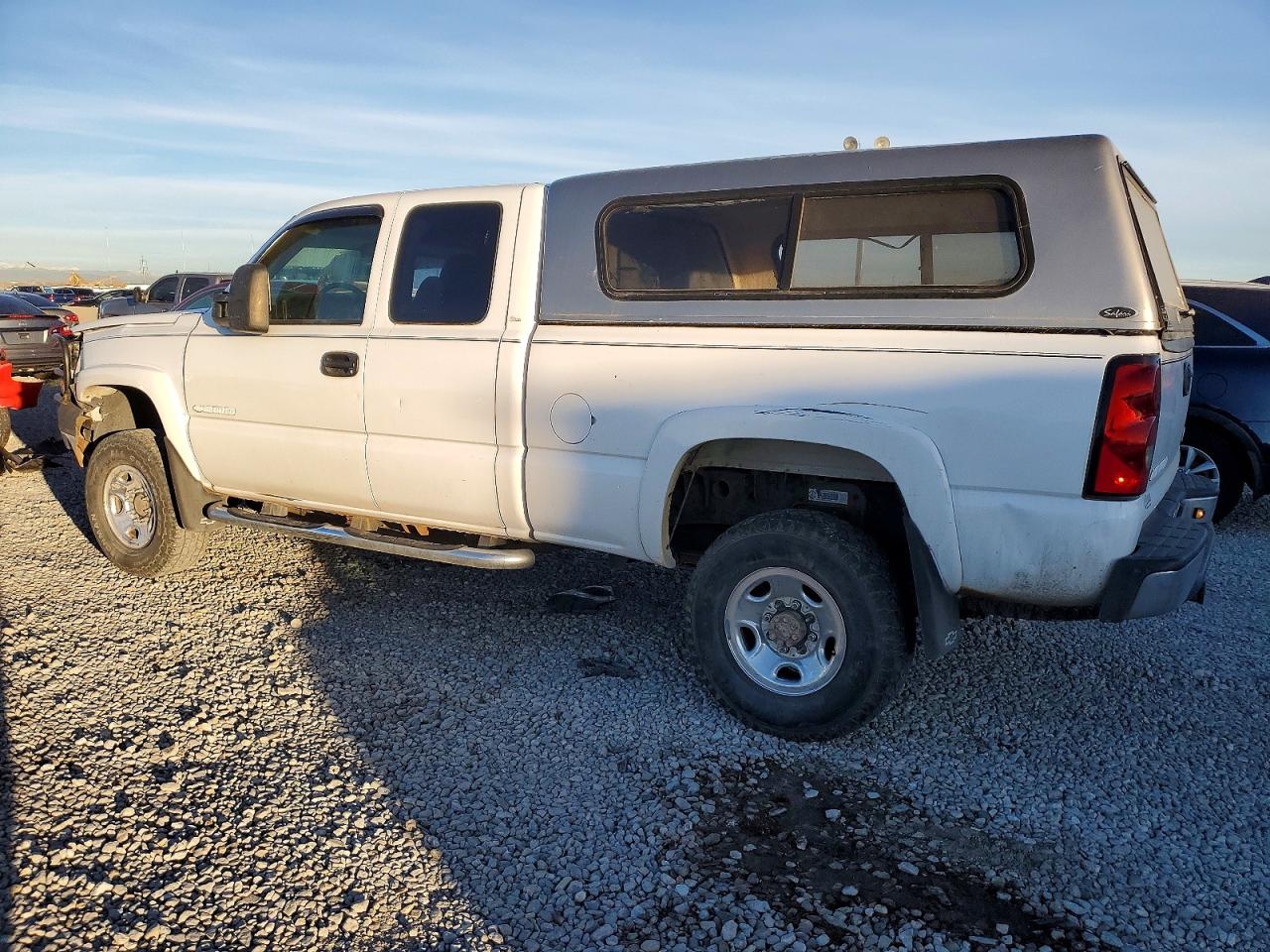 2004 CHEVROLET SILVERADO K2500 HEAVY DUTY photo 2