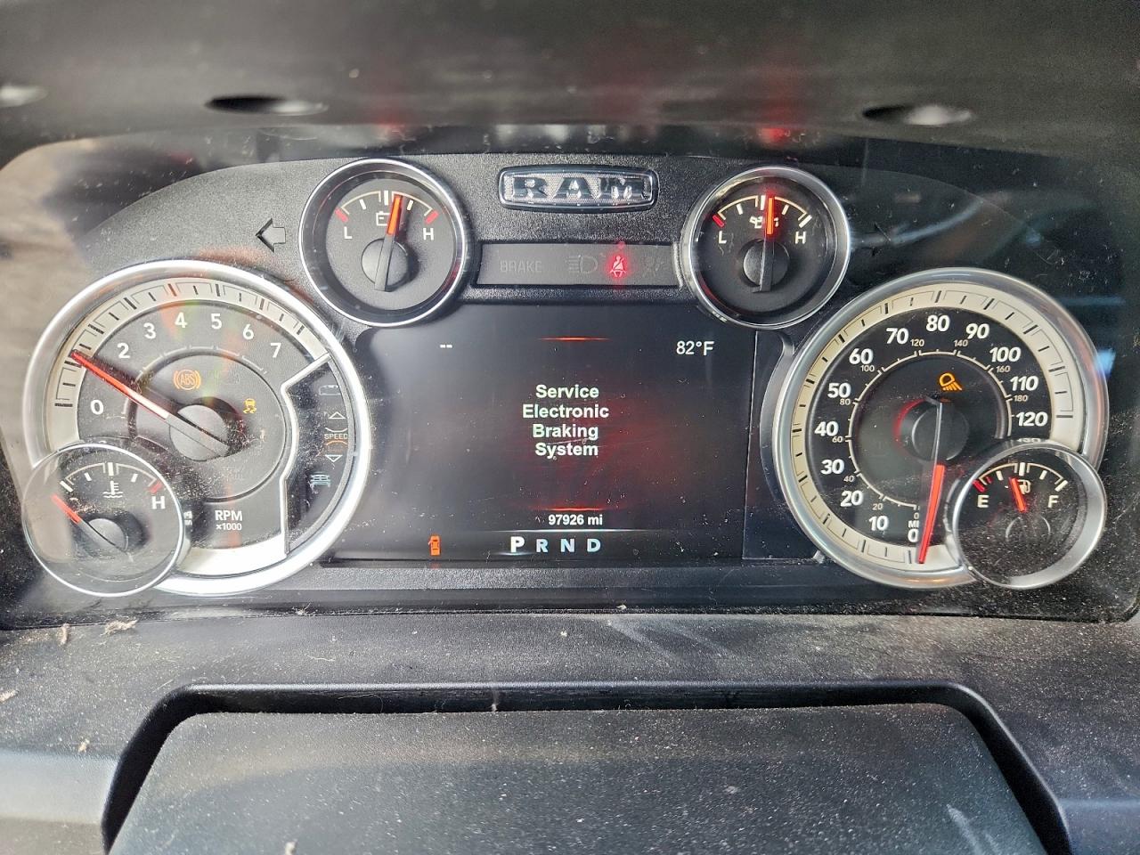 2018 RAM 1500 SLT photo 9