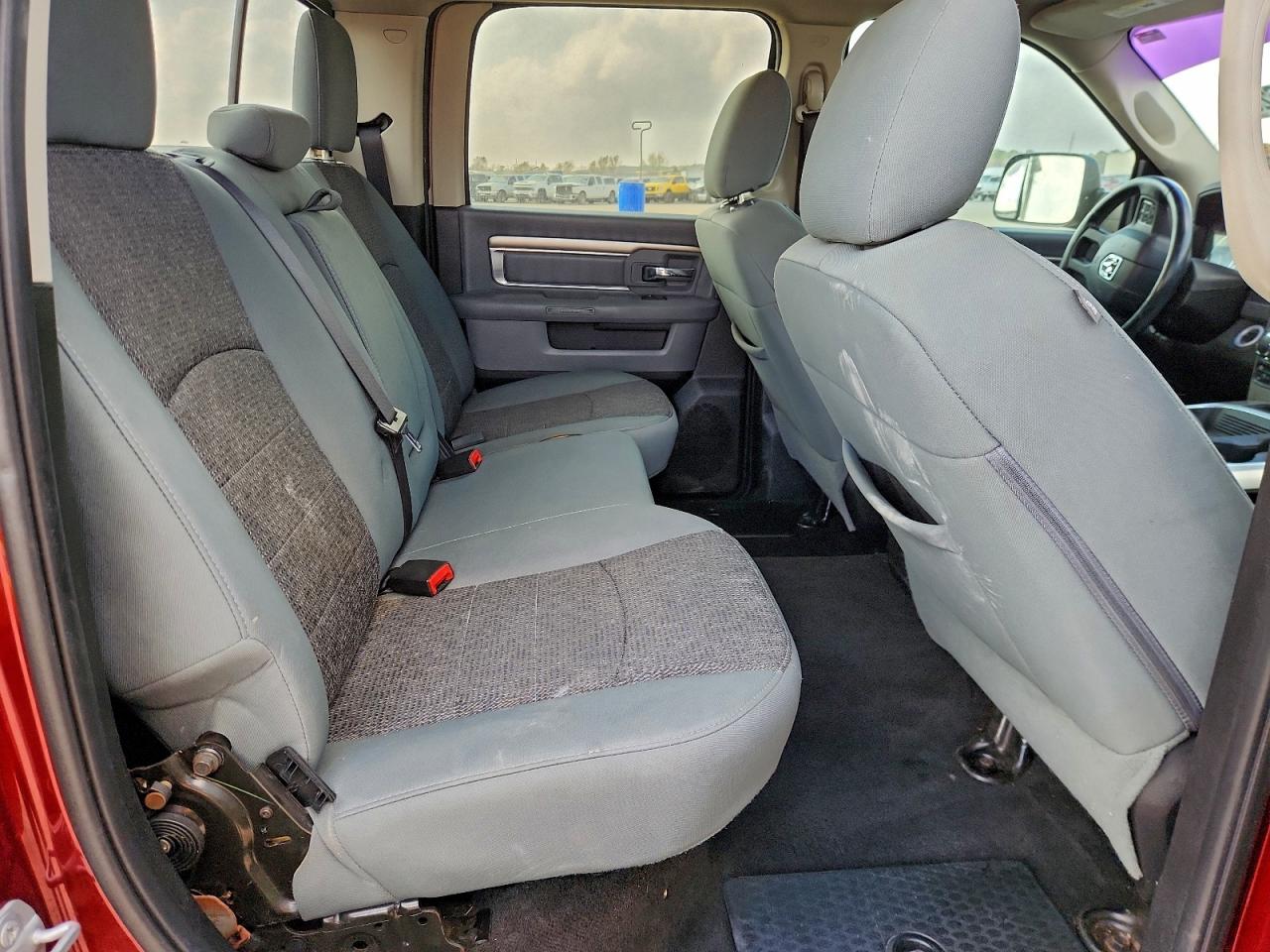 2018 RAM 1500 SLT photo 10