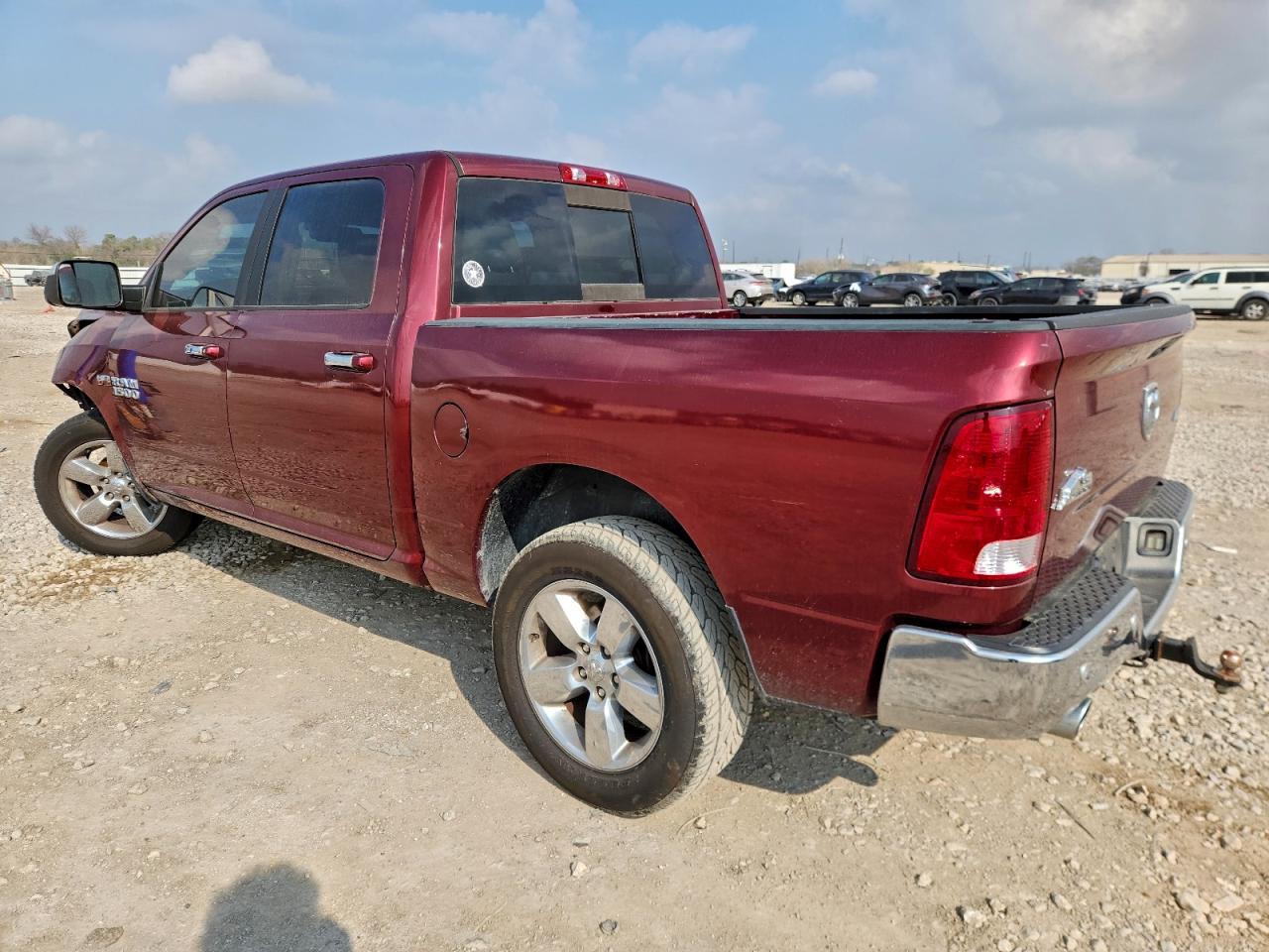 2018 RAM 1500 SLT photo 2