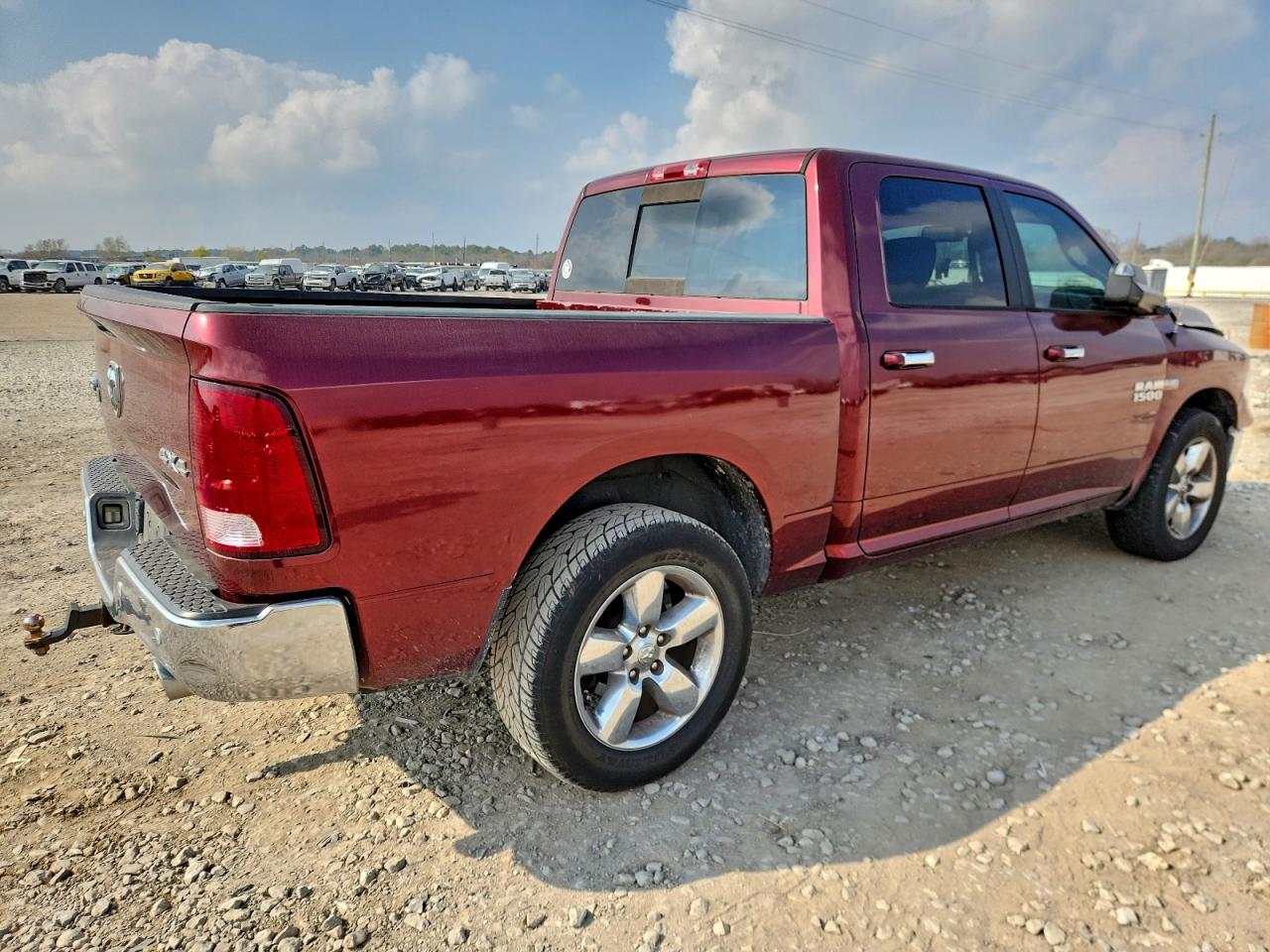 2018 RAM 1500 SLT photo 3