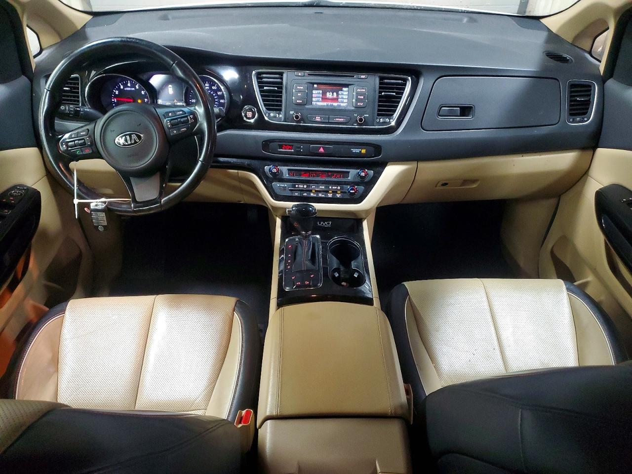 2016 KIA SEDONA EX photo 8