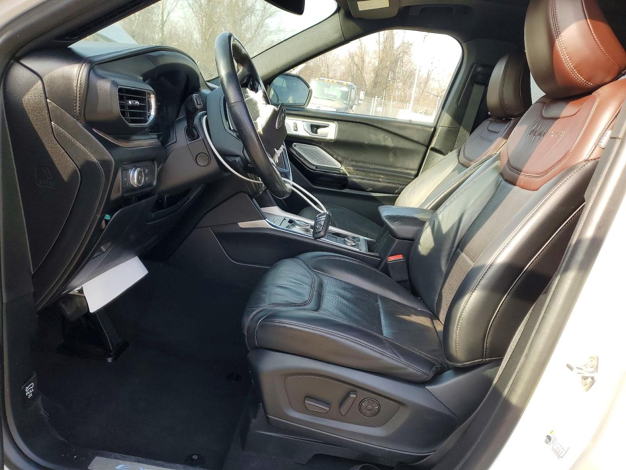 2021 FORD EXPLORER PLATINUM photo 13