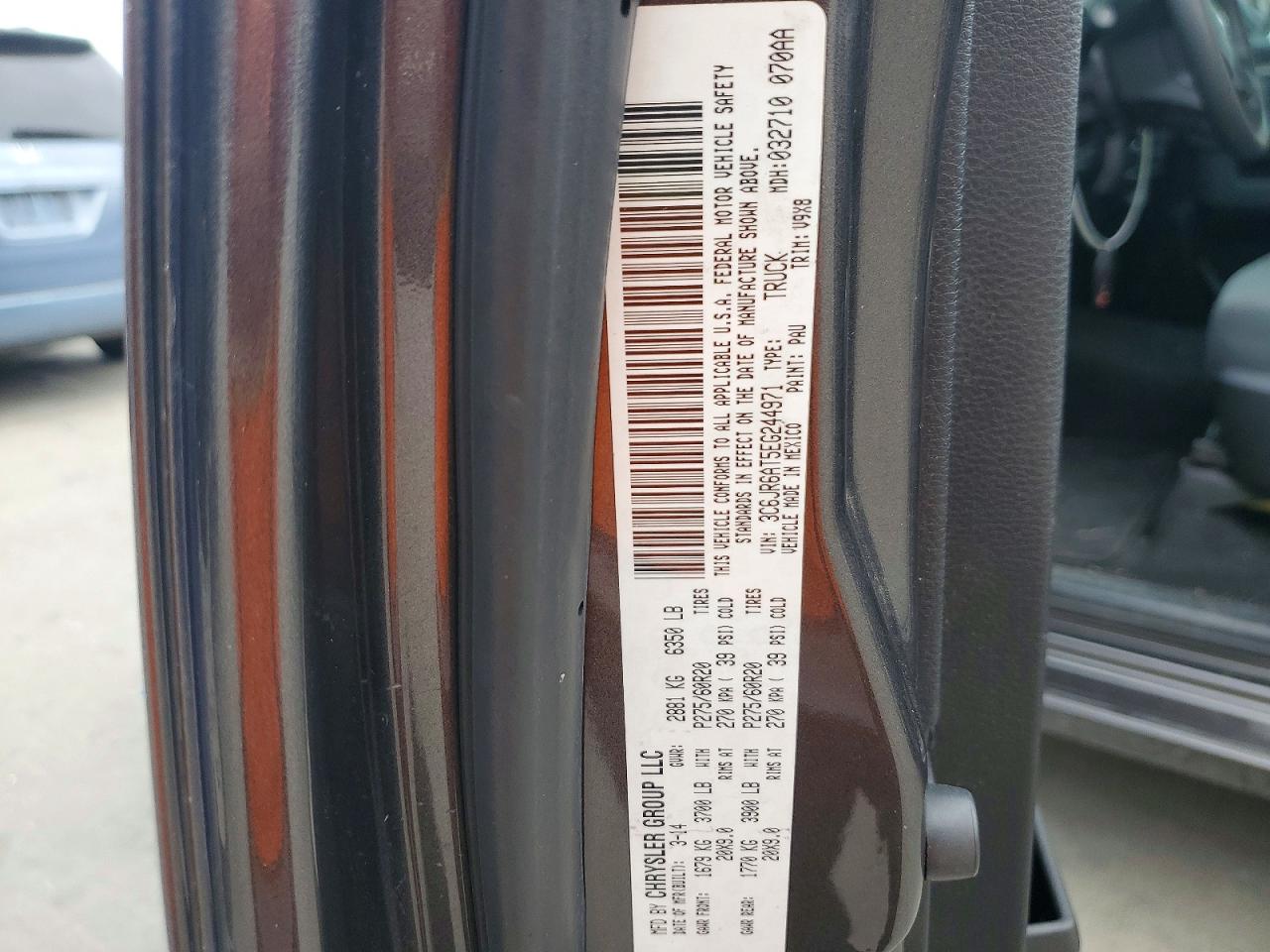 2014 RAM 1500 ST photo 23