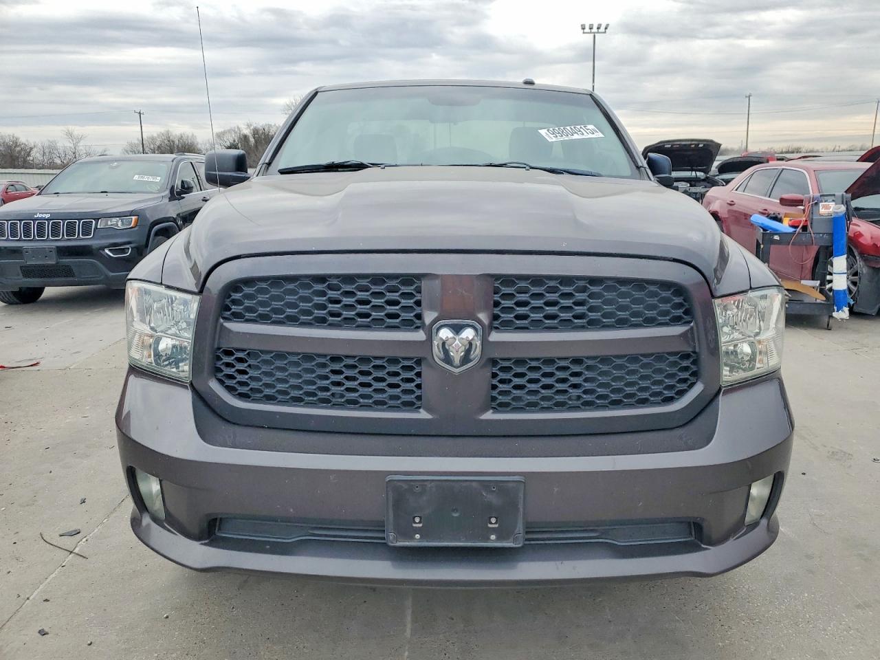 2014 RAM 1500 ST photo 9