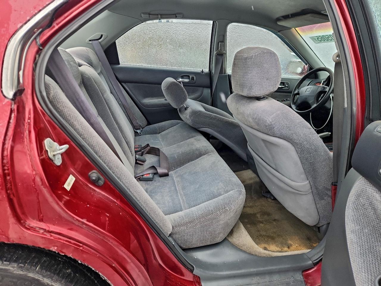 1996 HONDA ACCORD LX photo 10