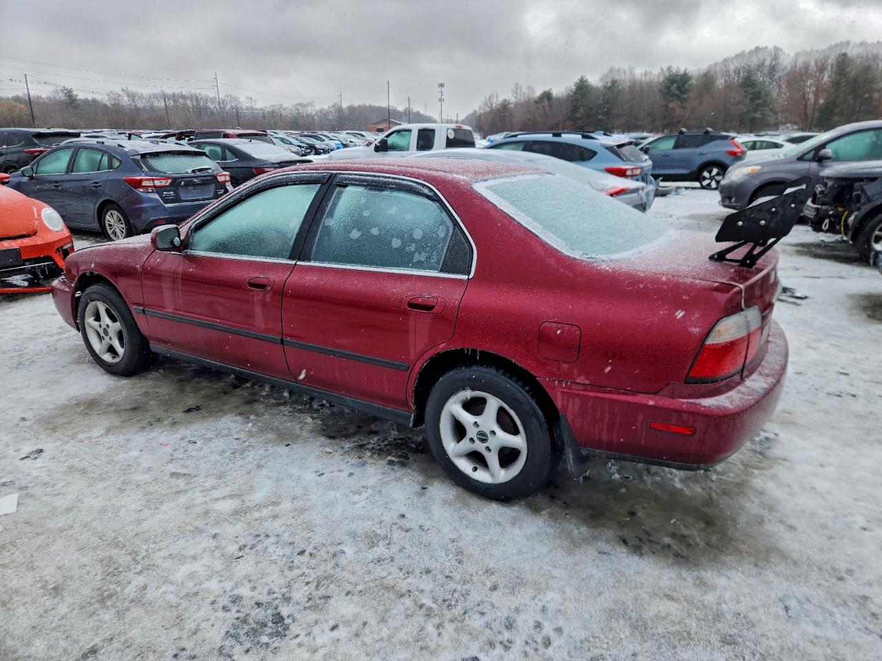 1996 HONDA ACCORD LX photo 2