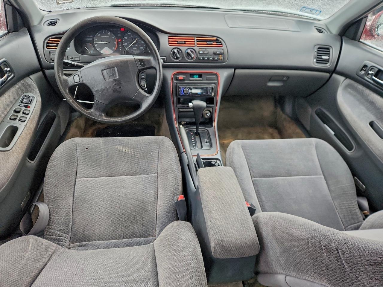 1996 HONDA ACCORD LX photo 8
