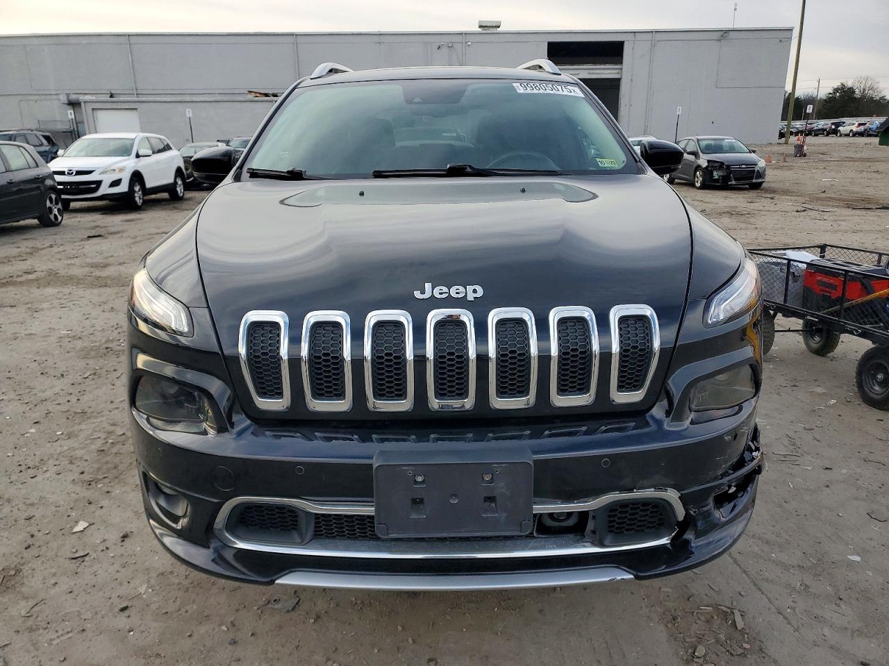 2017 JEEP CHEROKEE OVERLAND photo 5