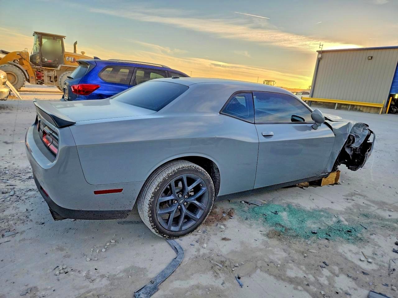 2022 DODGE CHALLENGER SXT photo 7