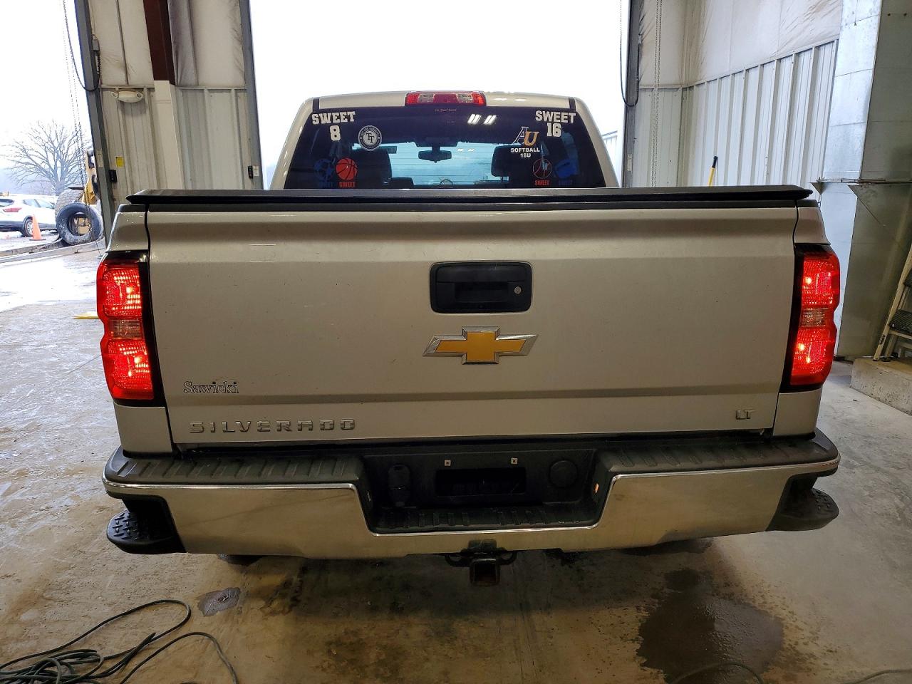 2017 CHEVROLET SILVERADO K1500 LT photo 6