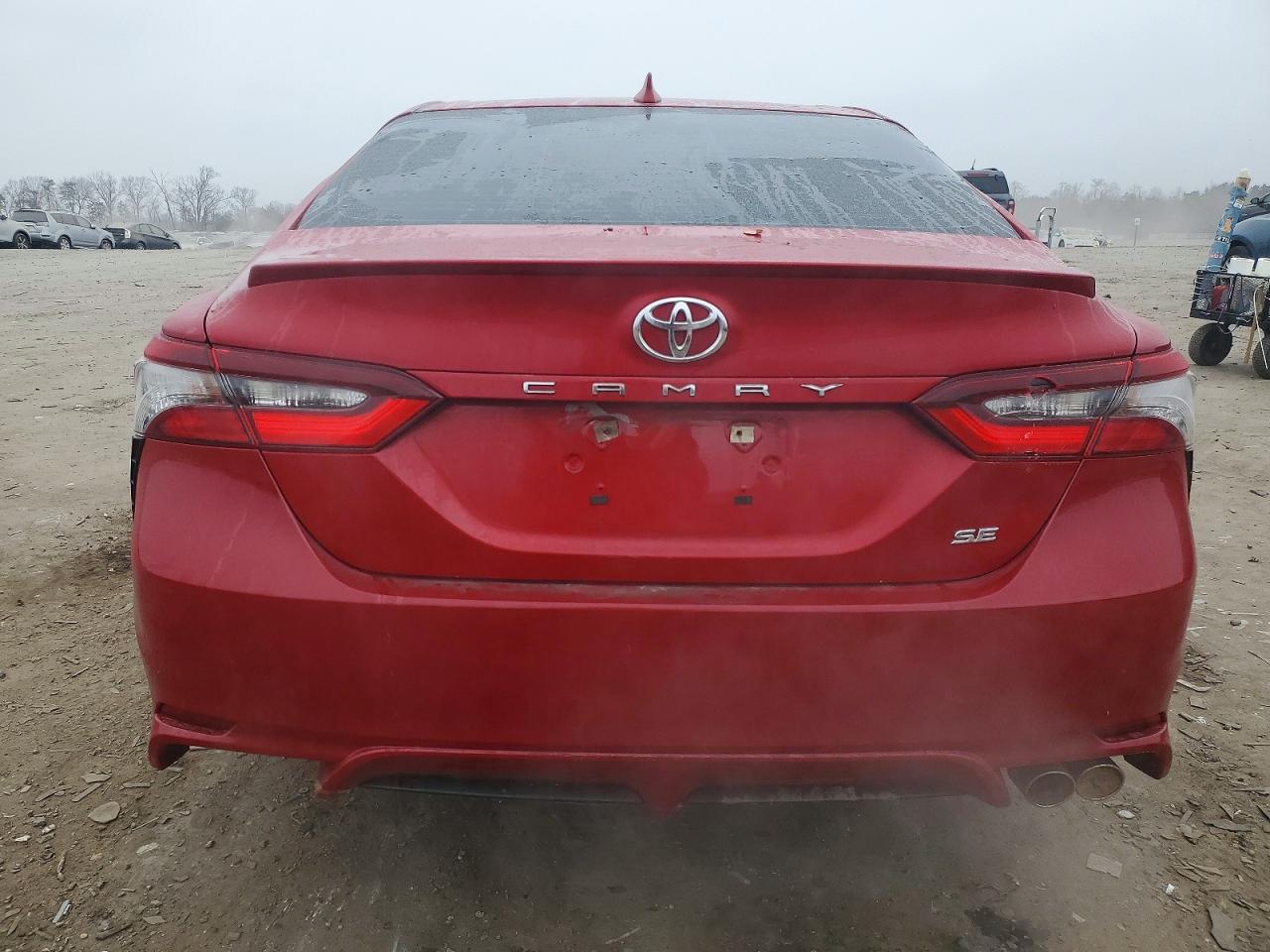 2021 TOYOTA CAMRY SE photo 6