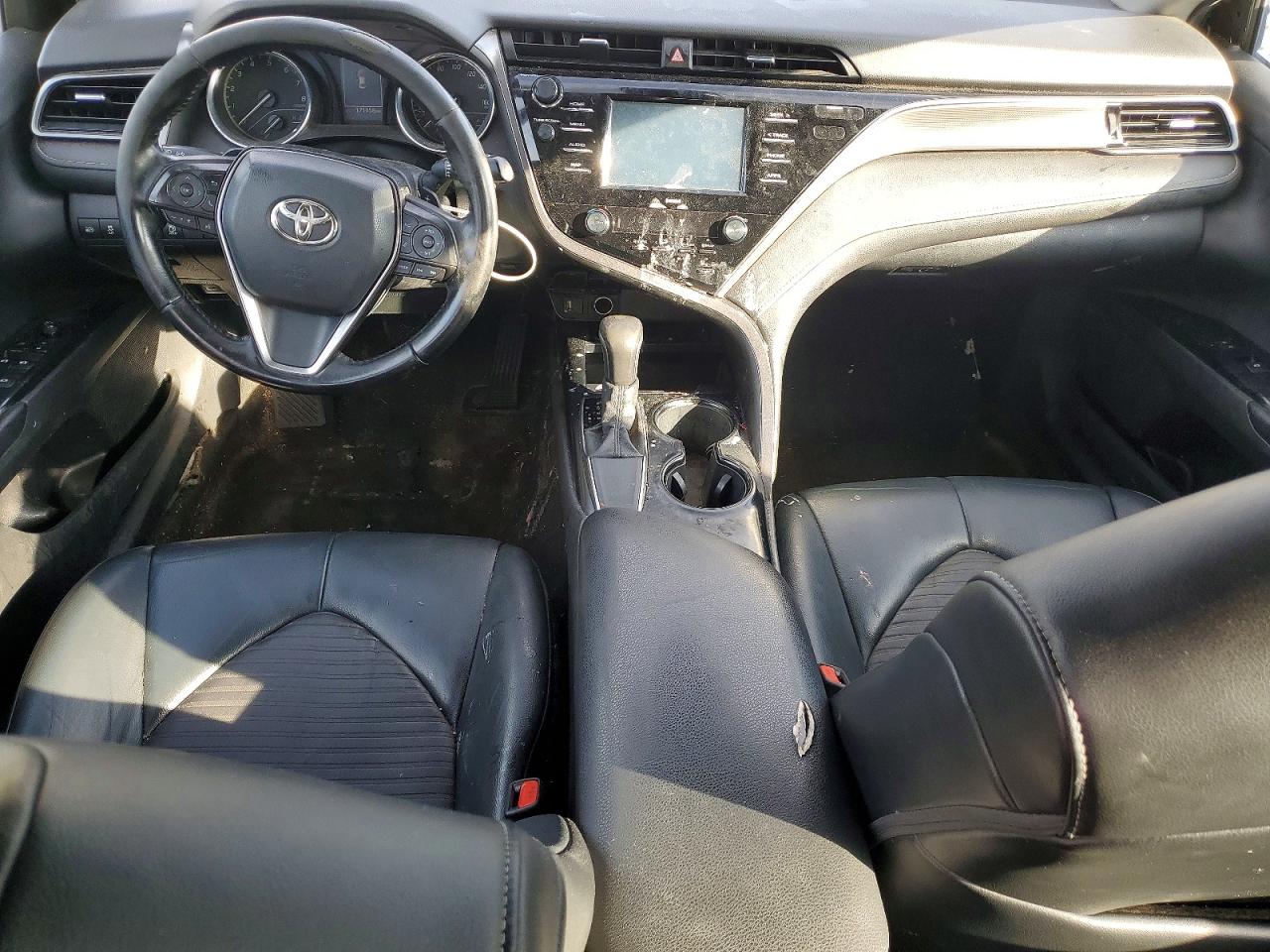 2020 TOYOTA CAMRY SE photo 15