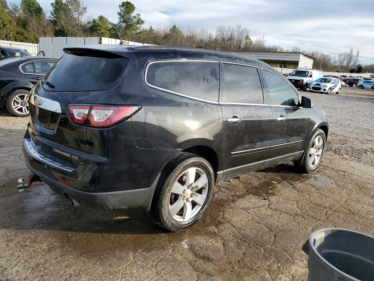 2014 CHEVROLET TRAVERSE LTZ photo 5