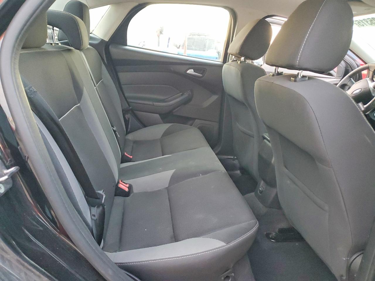 2013 FORD FOCUS SE photo 10