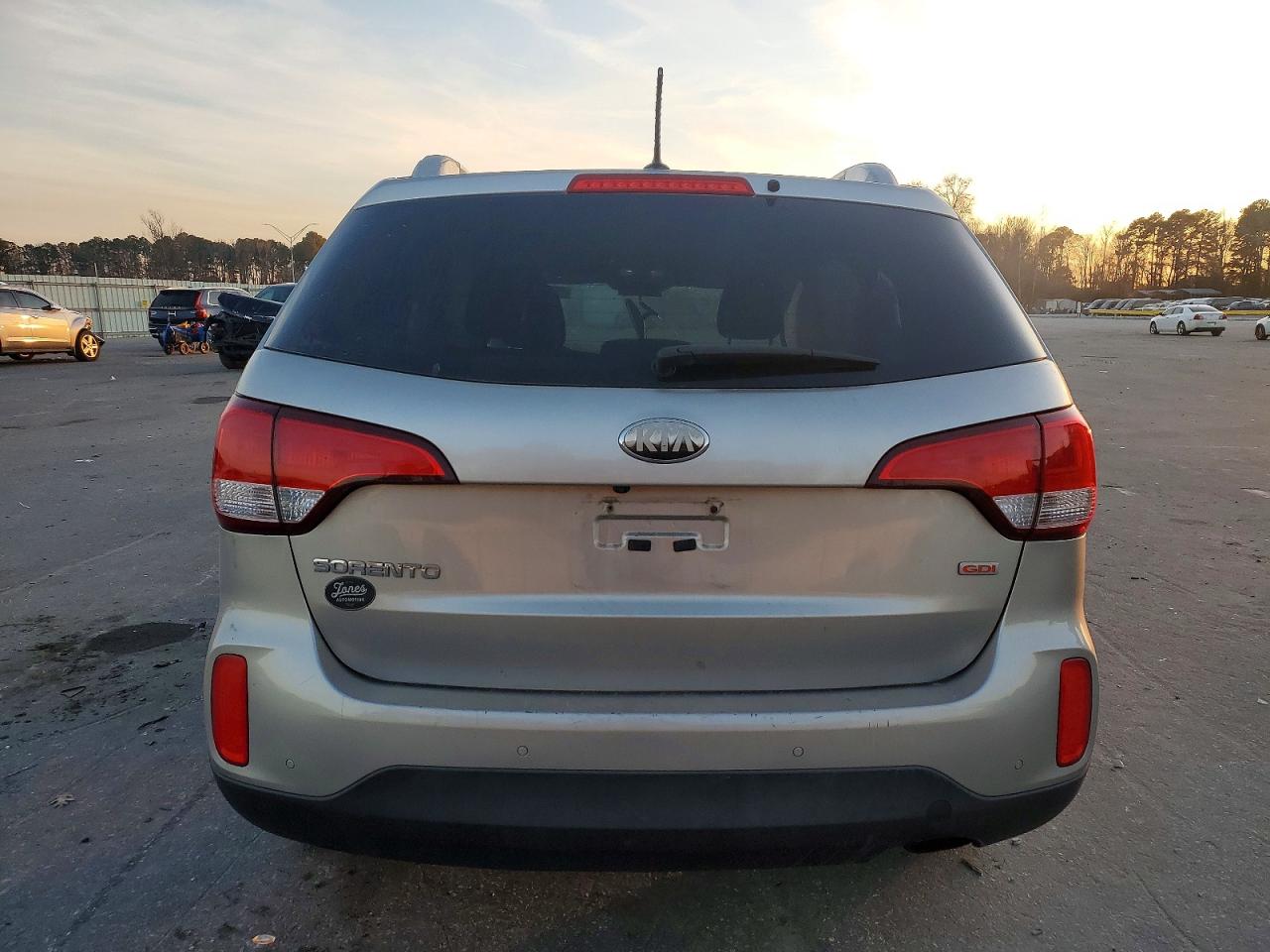 2014 KIA SORENTO LX photo 6