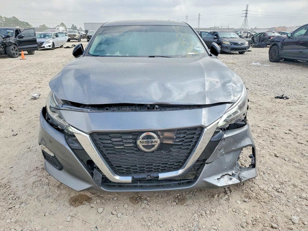 2019 NISSAN ALTIMA SR photo 9