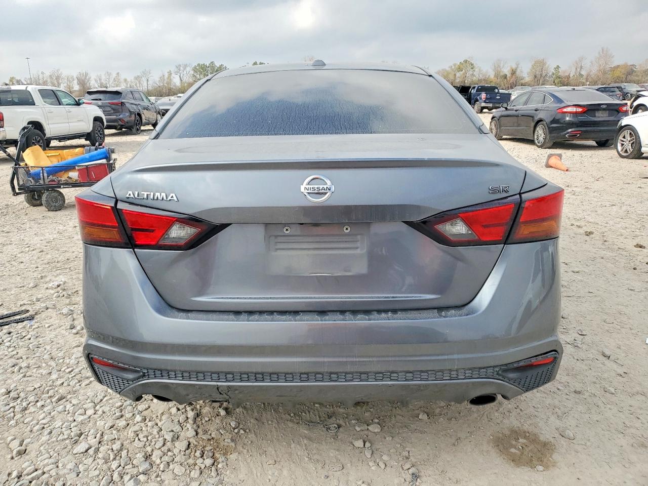2019 NISSAN ALTIMA SR photo 11