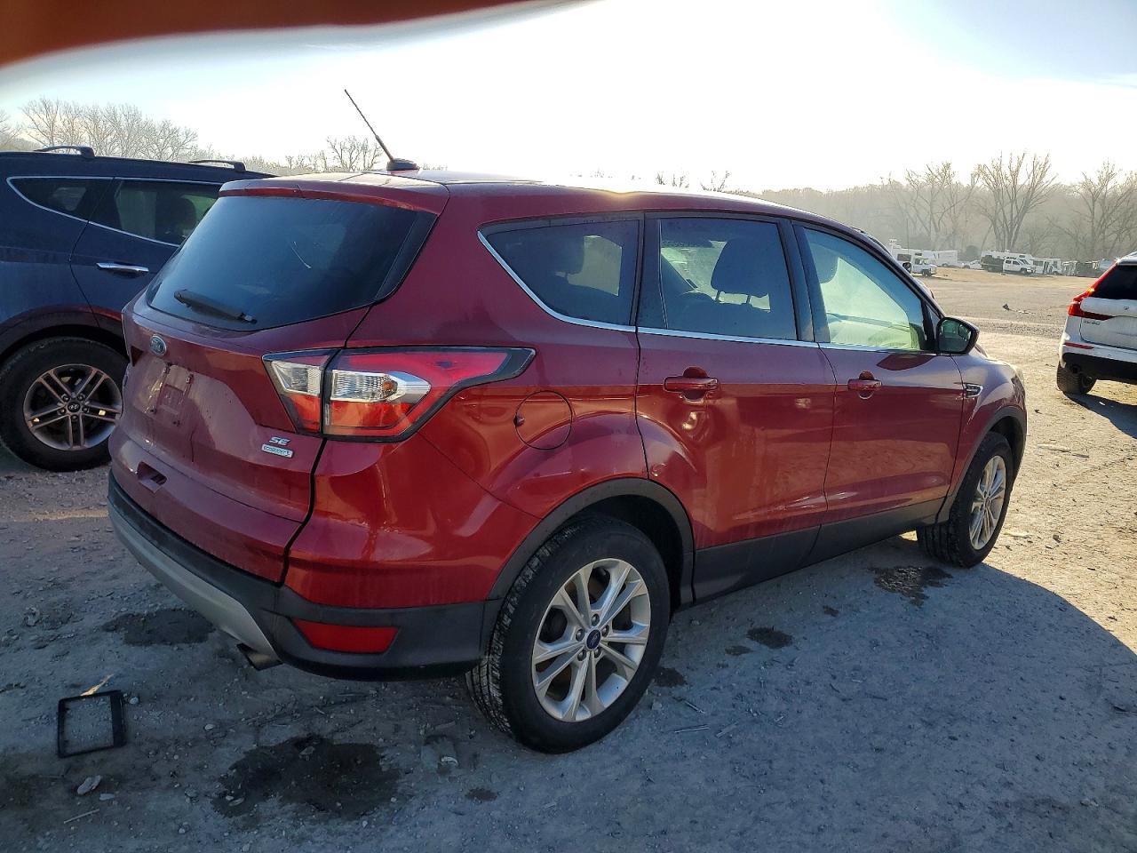 2017 FORD ESCAPE SE photo 3