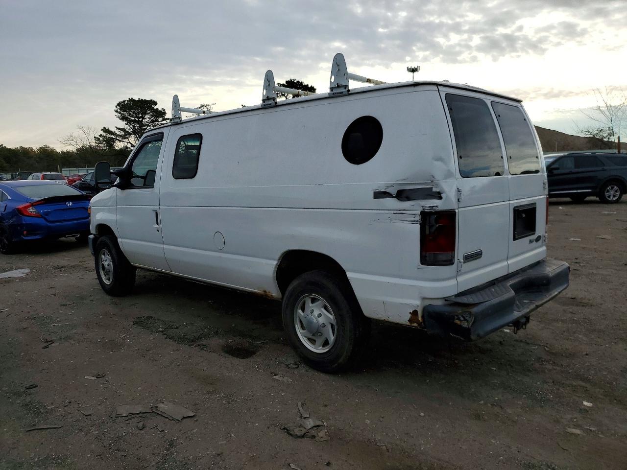 2010 FORD ECONOLINE E250 VAN photo 2