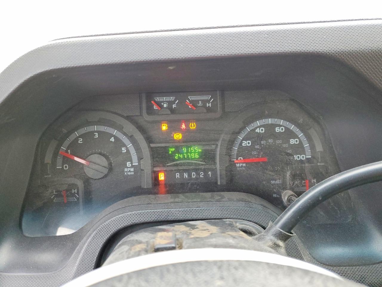 2010 FORD ECONOLINE E250 VAN photo 9