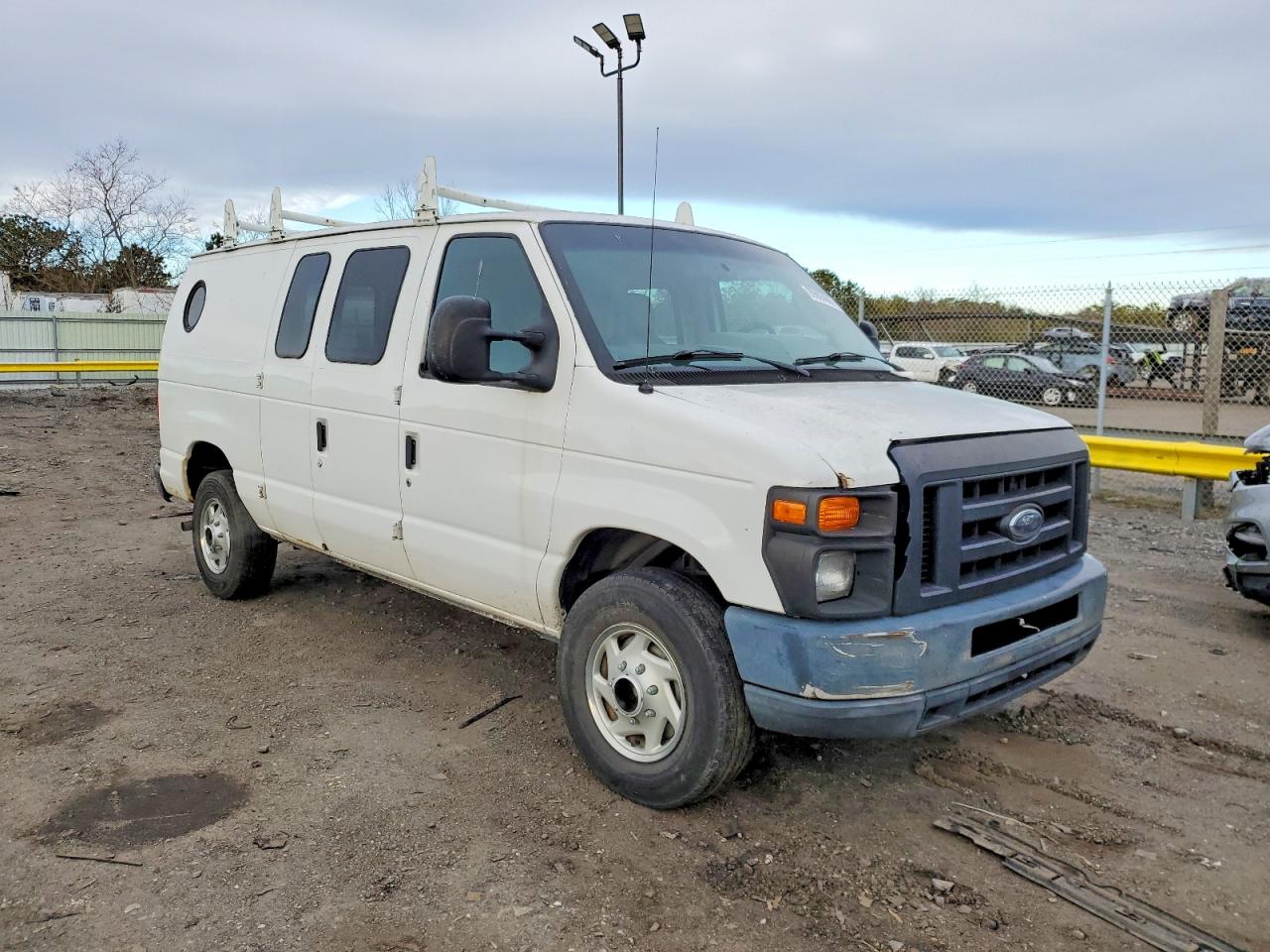 2010 FORD ECONOLINE E250 VAN photo 4