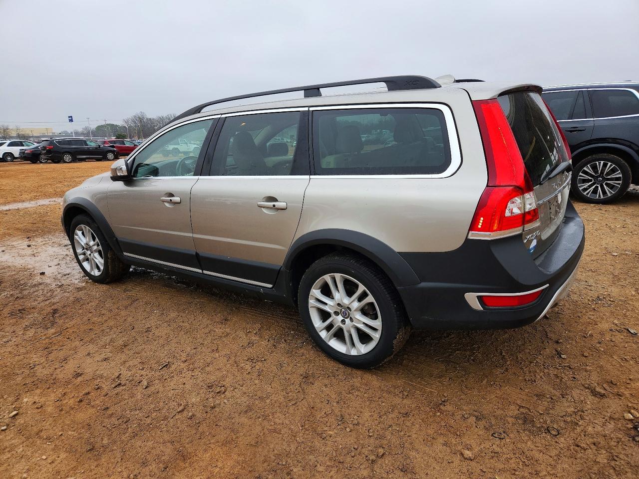2016 VOLVO XC70 T5 PREMIER photo 2