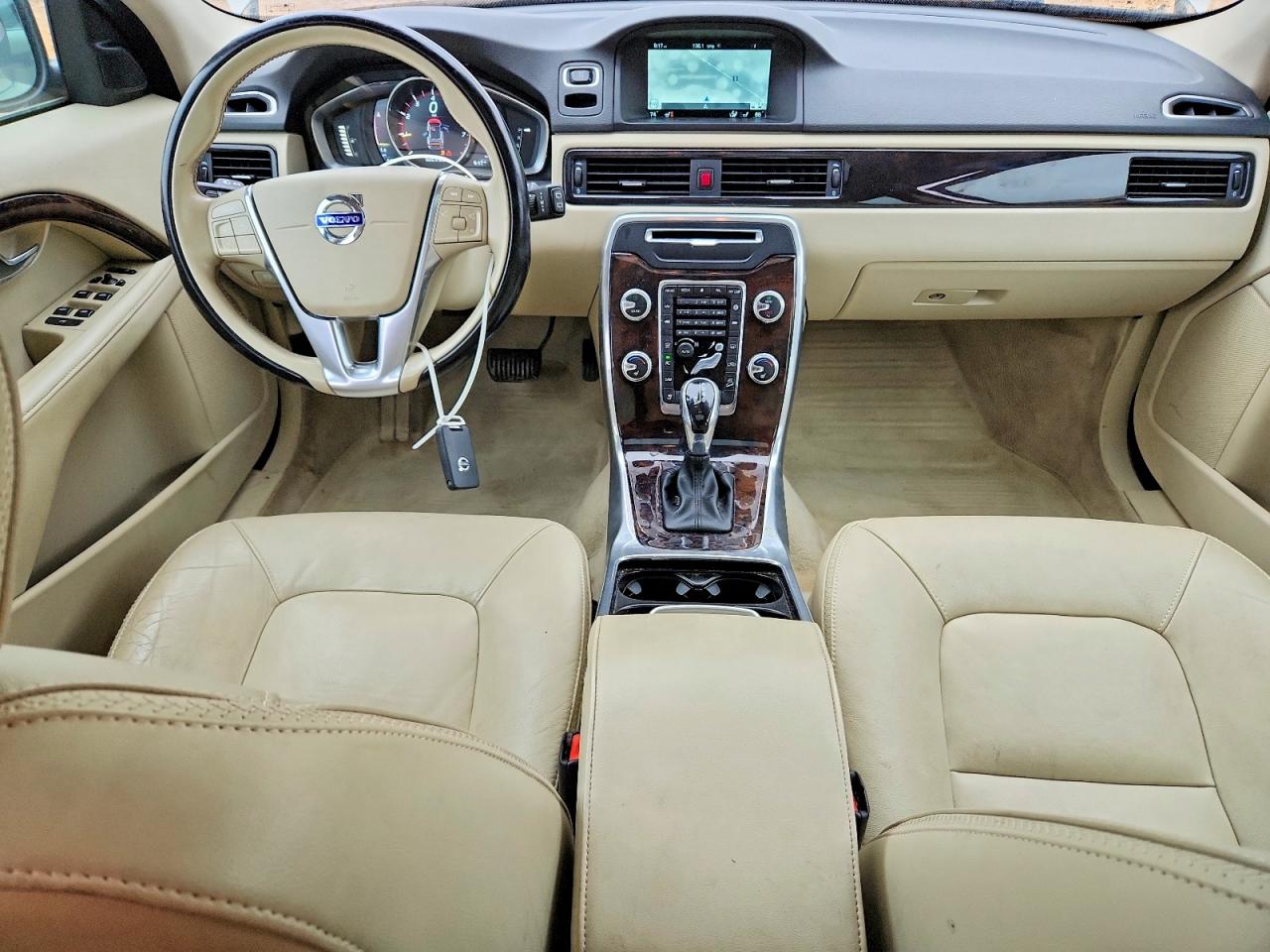 2016 VOLVO XC70 T5 PREMIER photo 8