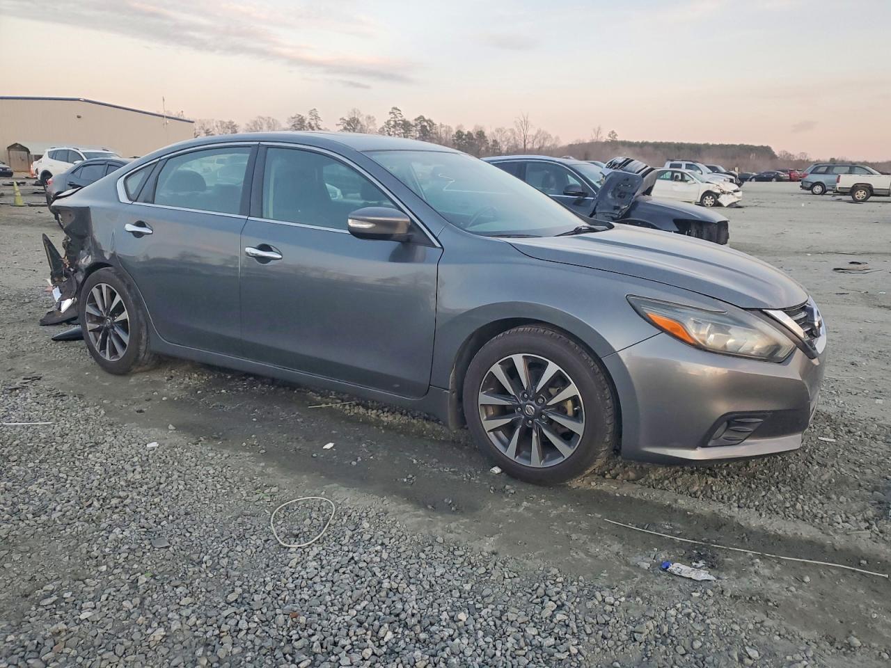 2016 NISSAN ALTIMA 2.5 photo 4