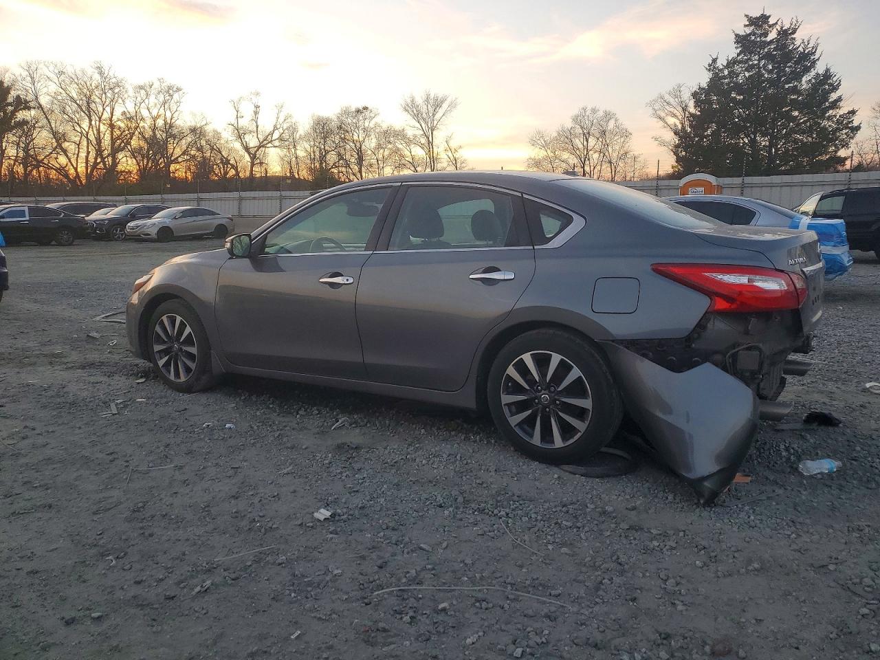2016 NISSAN ALTIMA 2.5 photo 2