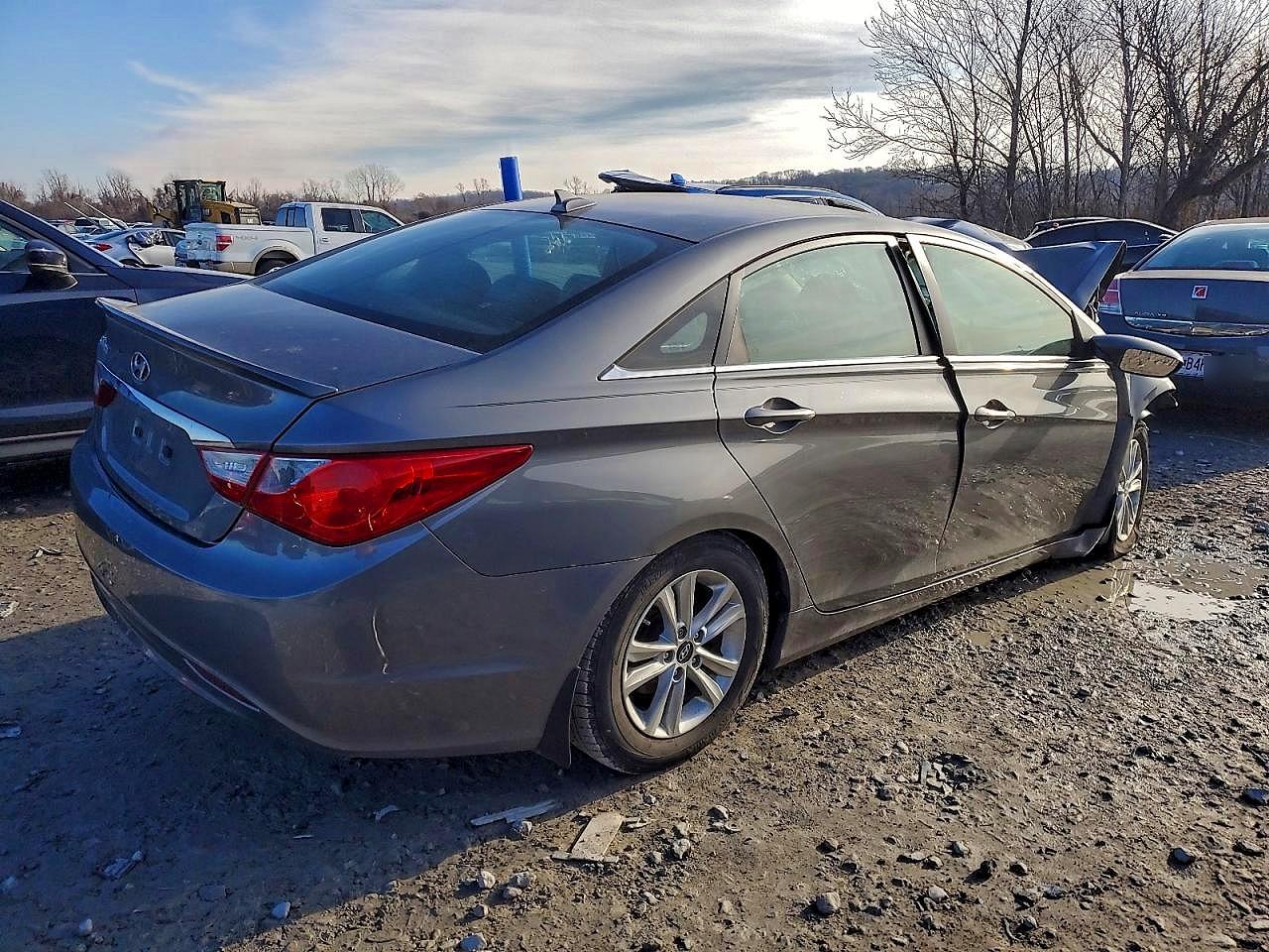 2013 HYUNDAI SONATA photo 3