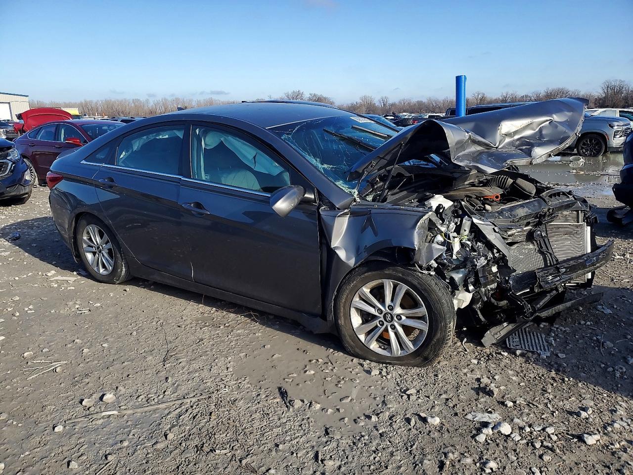 2013 HYUNDAI SONATA photo 4