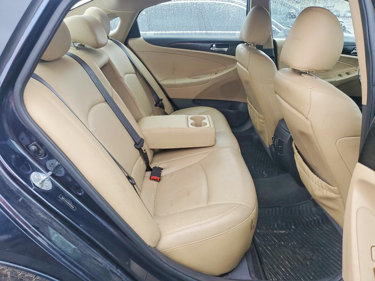 2013 HYUNDAI SONATA SE photo 10