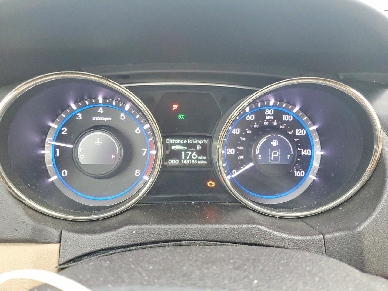 2013 HYUNDAI SONATA SE photo 9