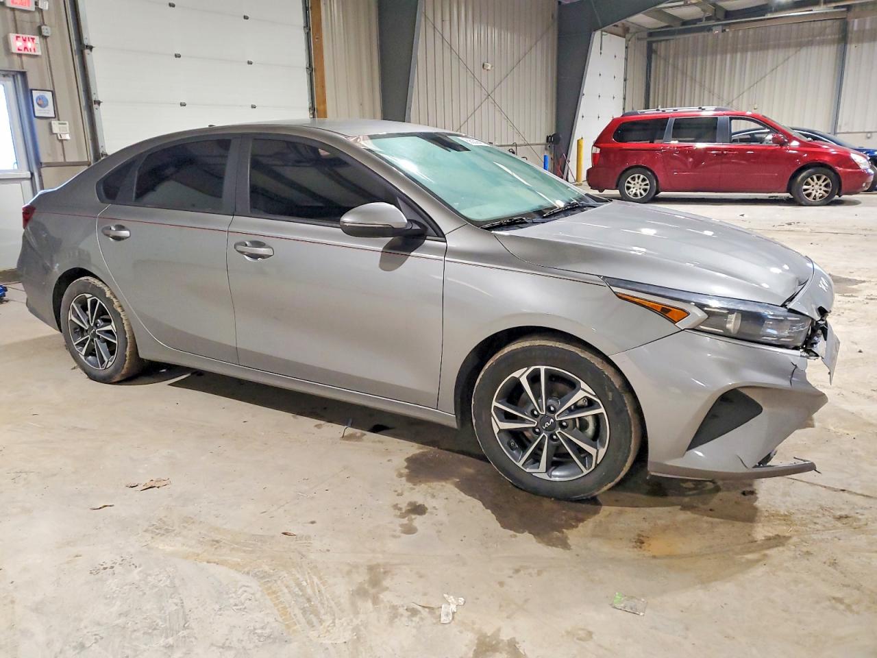 2023 KIA FORTE LX photo 4